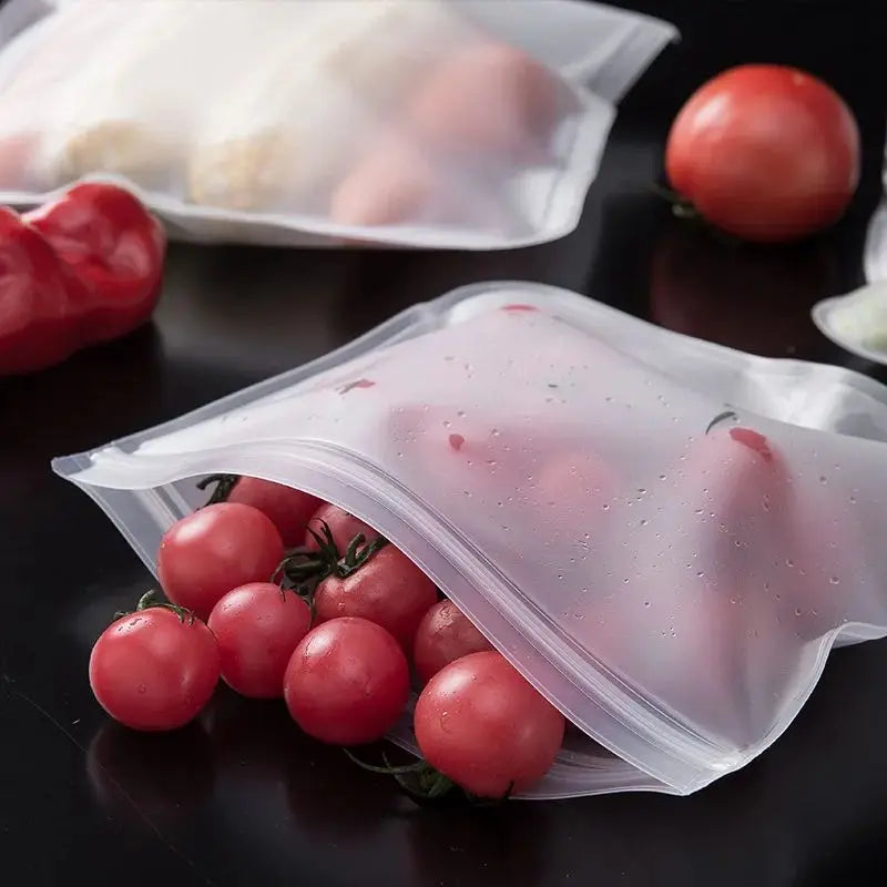 Reusable Silicone Food Storage Bags – Leakproof, Freezer Safe, and BPA-Free